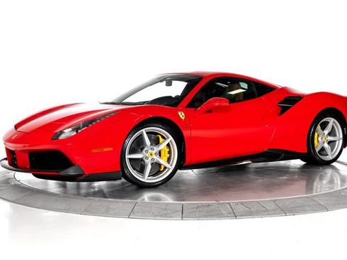 Certified 2018 Ferrari 488 GTB RWD image 1