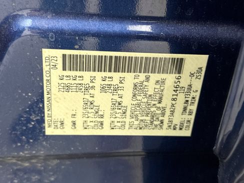 Used 2023 Nissan Rogue S AWD/4WD image 11