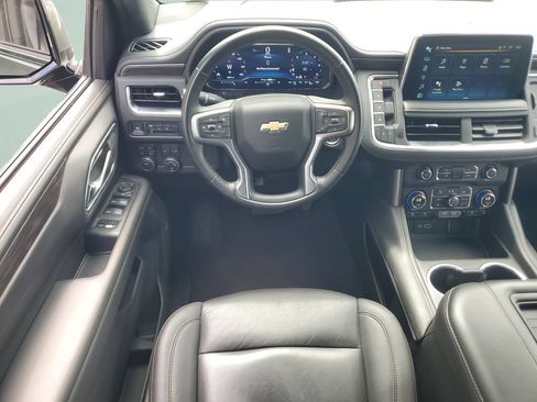 Used 2024 Chevrolet Suburban LT AWD/4WD image 15