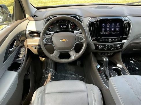 Used 2020 Chevrolet Traverse Premier w/ LPO, Floor Liner Package image 5