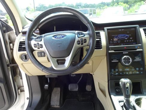 Used 2013 Ford Flex Limited FWD image 22