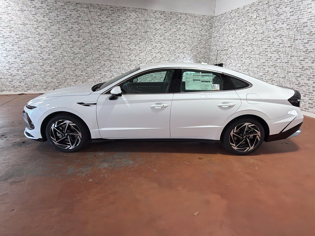 New 2027 Hyundai Sonata SEL FWD image 4