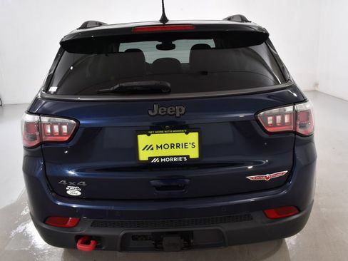 Used 2017 Jeep Compass Trailhawk w/ Leather Interior Group AWD/4WD image 13