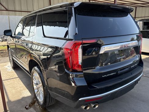 Used 2023 GMC Yukon Denali AWD/4WD image 3