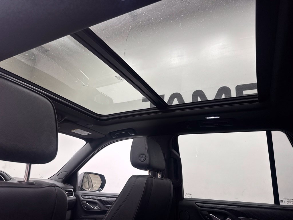 Used 2022 GMC Yukon Denali AWD/4WD image 16