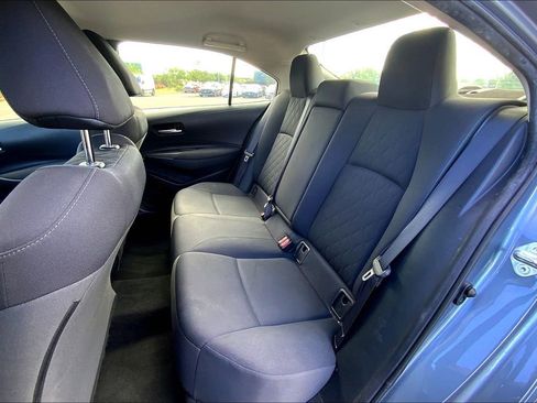 Used 2020 Toyota Corolla LE image 26