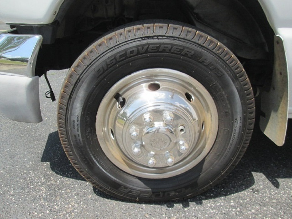 Used 2003 Ford E-450 and Econoline 450 RWD image 10