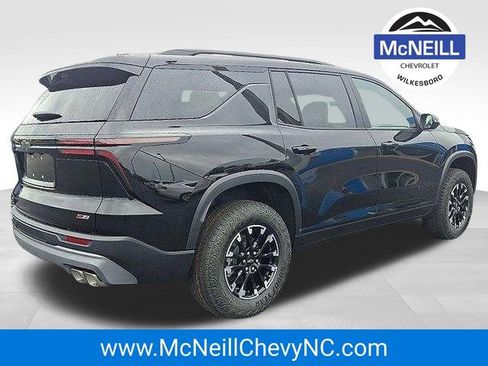 New 2026 Chevrolet Traverse Z71 w/ Driver Confidence Package image 3