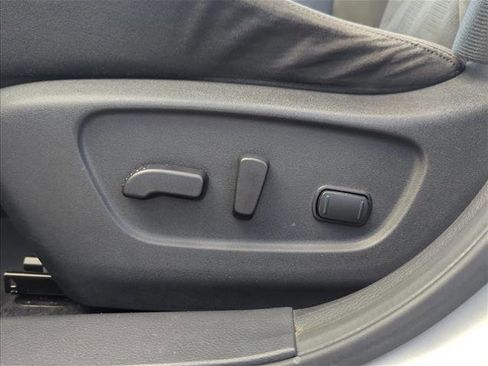 Used 2015 Nissan Rogue SV w/ SV Premium Package image 14