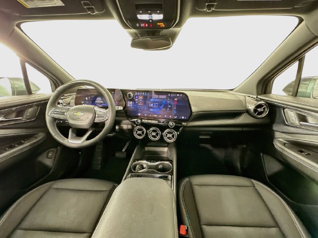 Used 2024 Chevrolet Blazer EV LT AWD/4WD image 3