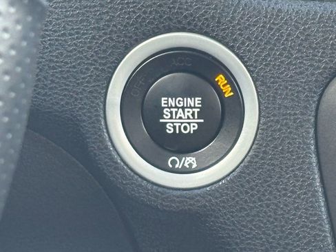 Used 2022 Dodge Charger Scat Pack w/ Driver Convenience Group image 25