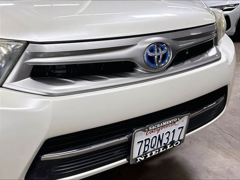 Used 2013 Toyota Highlander Limited AWD/4WD image 30