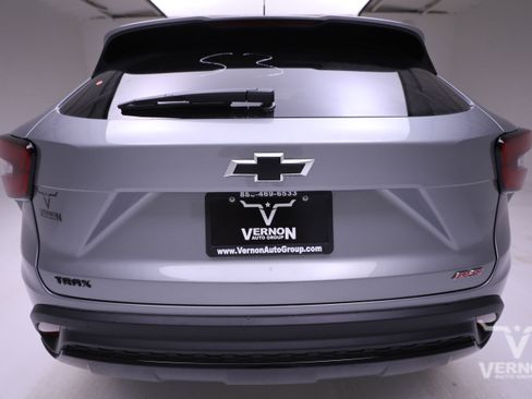 New 2026 Chevrolet Trax RS image 4