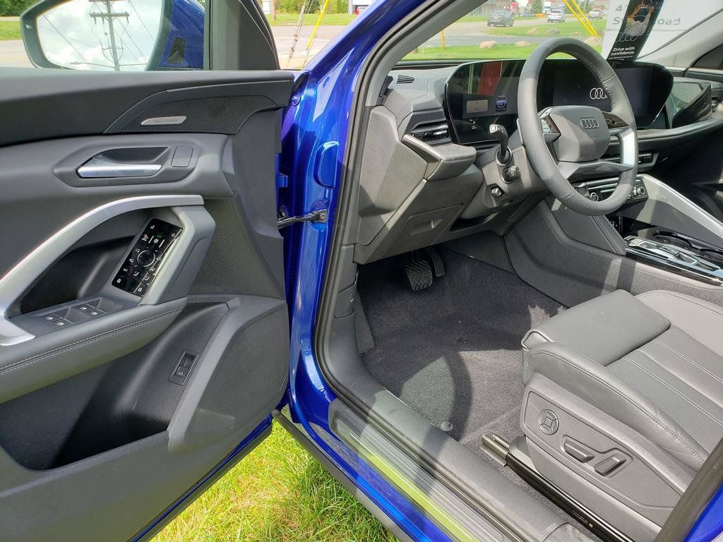 New 2026 Audi Q5 Premium Plus AWD/4WD image 6