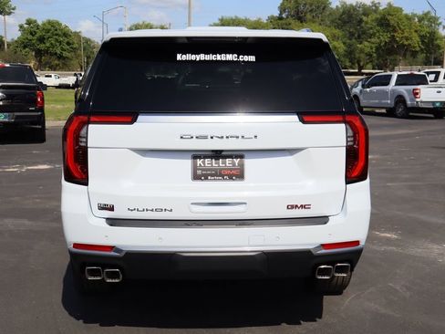 New 2026 GMC Yukon XL Denali w/ Sun & Power Step Package RWD image 6