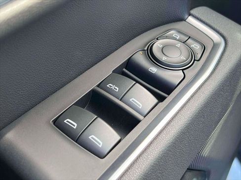 Used 2025 Chevrolet Silverado 1500 LT image 17