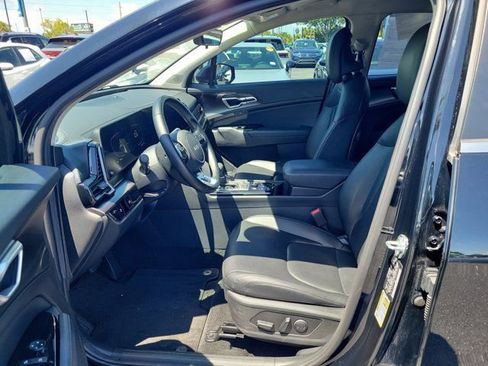 Used 2025 Kia Sportage EX FWD image 14