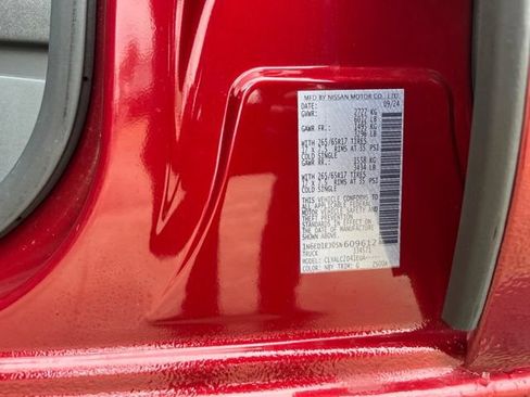 Certified 2025 Nissan Frontier SV w/ SV Convenience Package RWD image 25