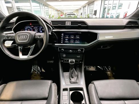 Used 2021 Audi Q3 2.0T Premium image 15