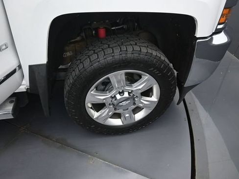 Used 2019 Chevrolet Silverado 2500 LTZ w/ Duramax Plus Package AWD/4WD image 32