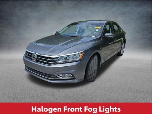 Used 2017 Volkswagen Passat 1.8T SE FWD image 11