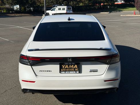 Used 2023 Honda Accord Sport image 4