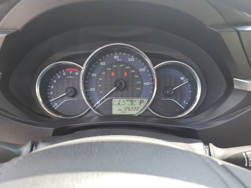 Used 2016 Toyota Corolla LE FWD image 19
