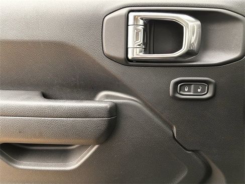 Used 2026 Jeep Wrangler Sport image 26