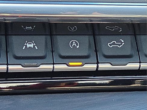 Used 2026 GMC Sierra 1500 SLT w/ SLT Premium Package image 21