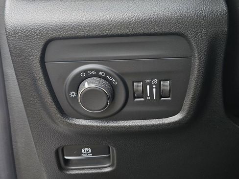 New 2026 Jeep Grand Cherokee Altitude RWD image 16