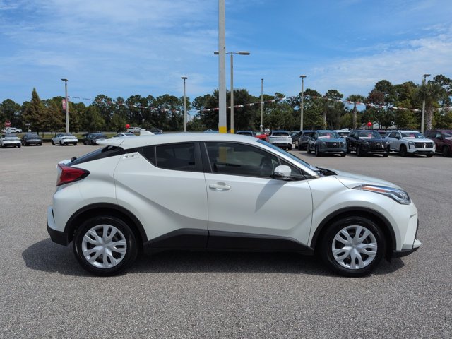 Used 2020 Toyota C-HR LE FWD image 4