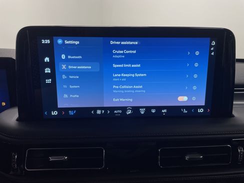 New 2025 Lincoln Aviator AWD w/ Equipment Group 101A image 10