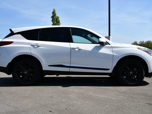 New 2026 Acura RDX SH-AWD image 8