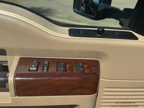 Used 2008 Ford F250 King Ranch image 28