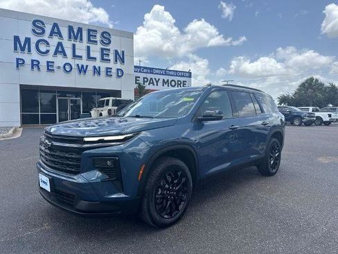 Used 2026 Chevrolet Traverse LT w/ Midnight/Sport Edition FWD image 1