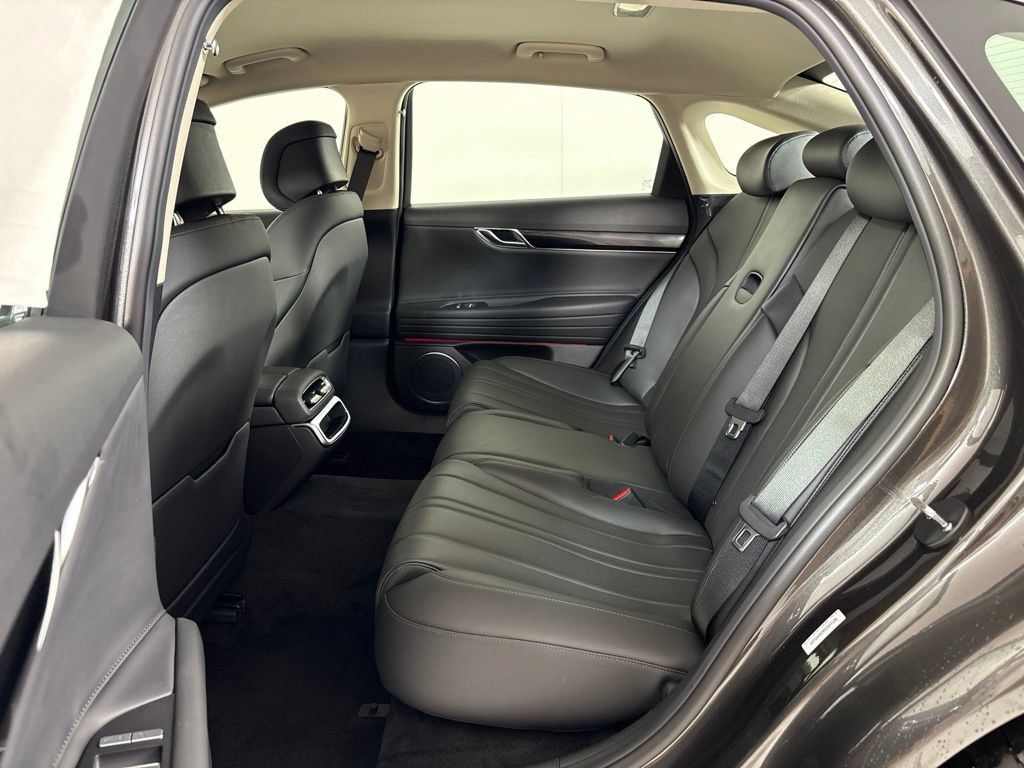 New 2027 Genesis G80 2.5T AWD/4WD image 18