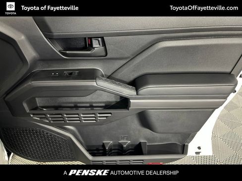 Used 2026 Toyota Tacoma SR5 AWD/4WD image 9