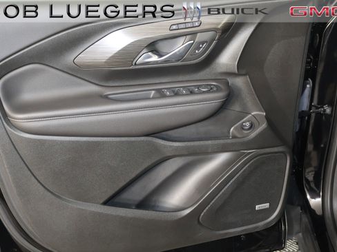 Certified 2022 GMC Terrain SLT w/ Infotainment Package II image 7