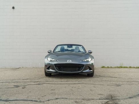 Used 2024 MAZDA MX-5 Miata Grand Touring w/ Weather Package RWD image 10