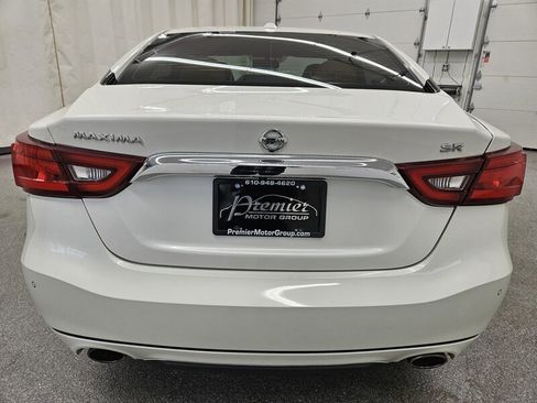 Used 2018 Nissan Maxima SR w/ Interior Lighting Package image 5