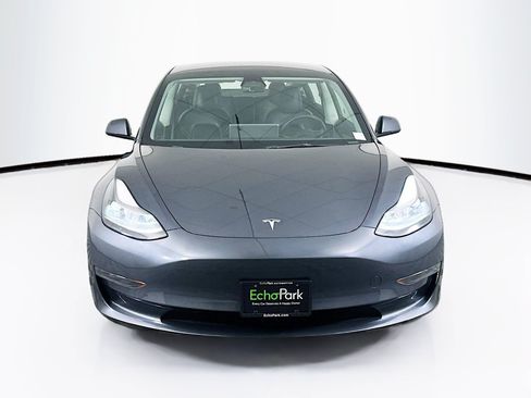 Used 2023 Tesla Model 3 Standard Range RWD image 2