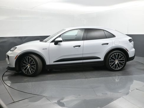 Used 2024 Porsche Macan 4 Electric w/ Premium Package image 2