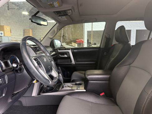 Used 2016 Toyota 4Runner SR5 Premium AWD/4WD image 15