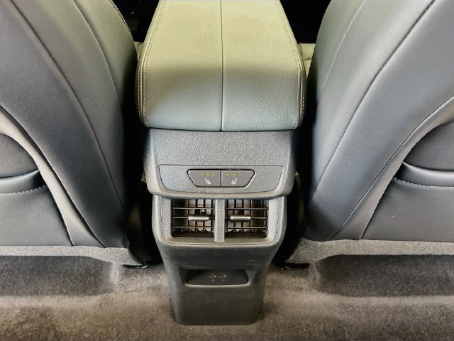 New 2027 GMC Terrain AT4 w/ Convenience Package III AWD/4WD image 18