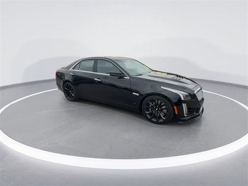 Used 2019 Cadillac CTS V w/ Luxury Package image 2