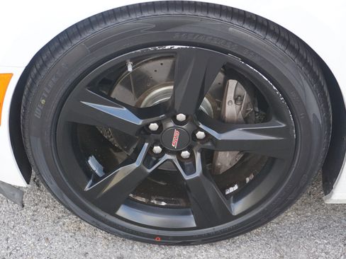 Used 2017 Chevrolet Camaro SS image 11