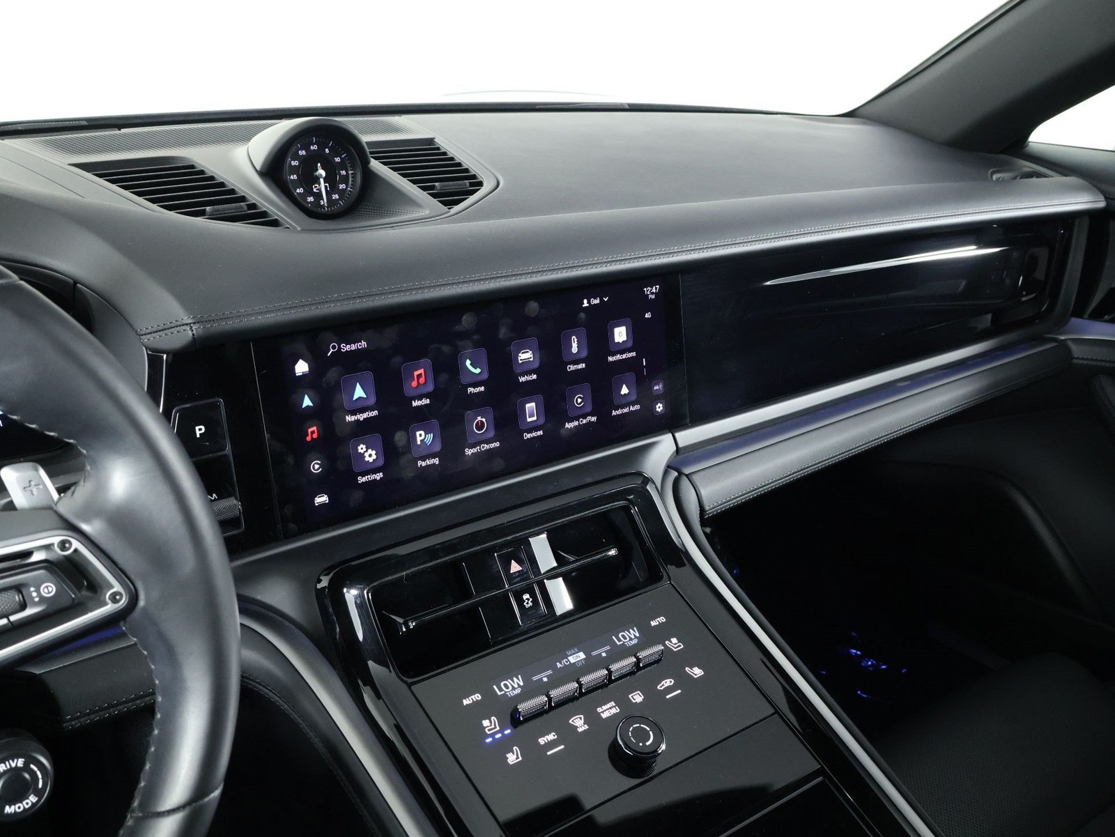 Certified 2024 Porsche Panamera RWD image 13