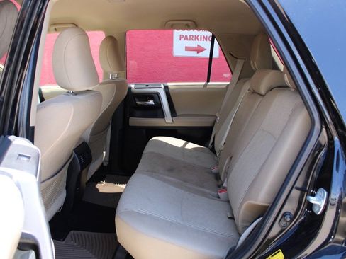 Used 2017 Toyota 4Runner SR5 AWD/4WD image 13