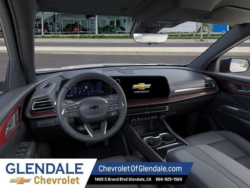 New 2026 Chevrolet Traverse Z71 w/ Driver Confidence Package AWD/4WD image 15