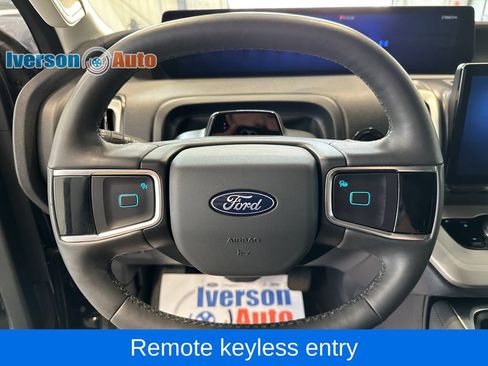 Used 2025 Ford Expedition Max Active AWD/4WD image 18